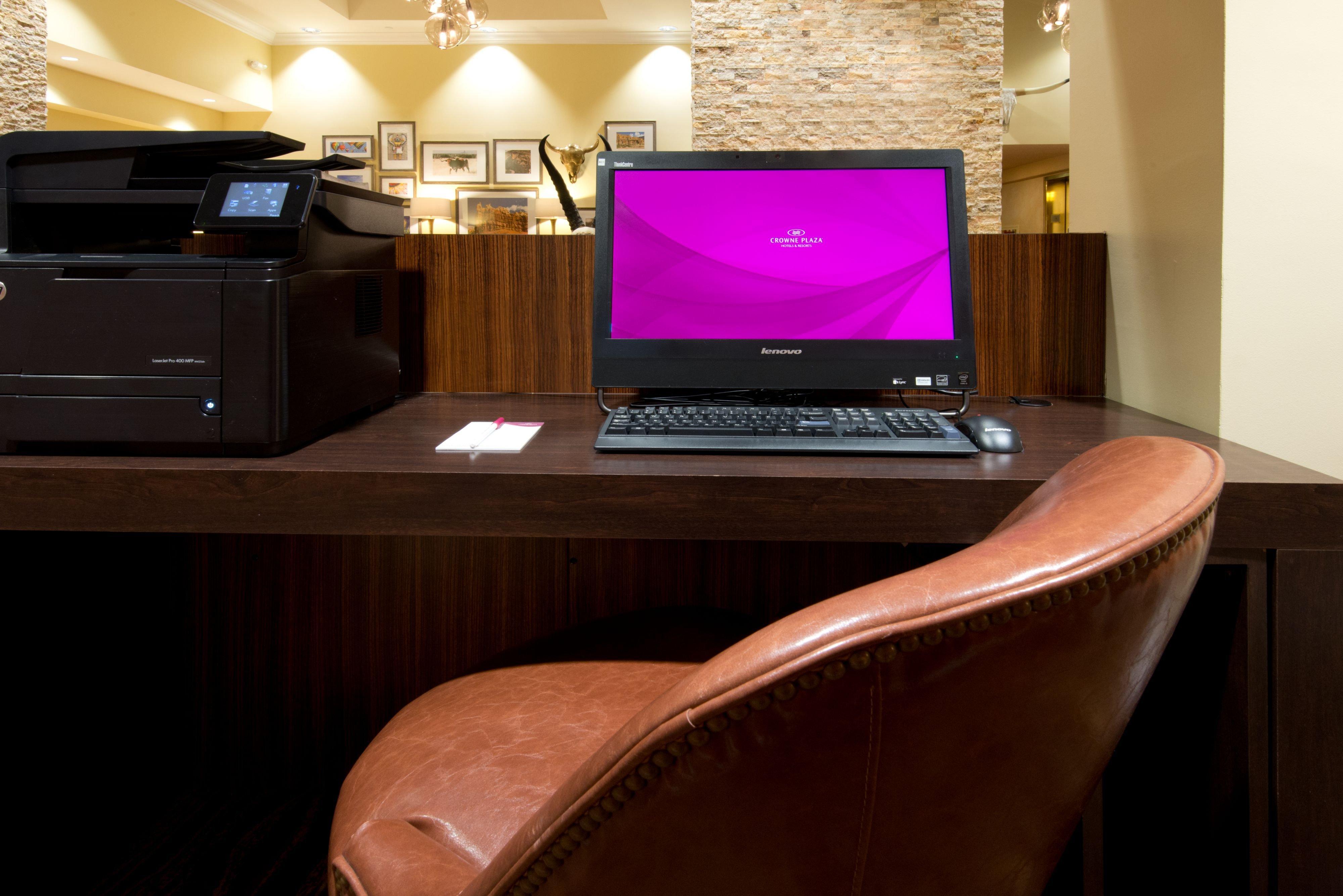 Crowne Plaza By Ihg 4*