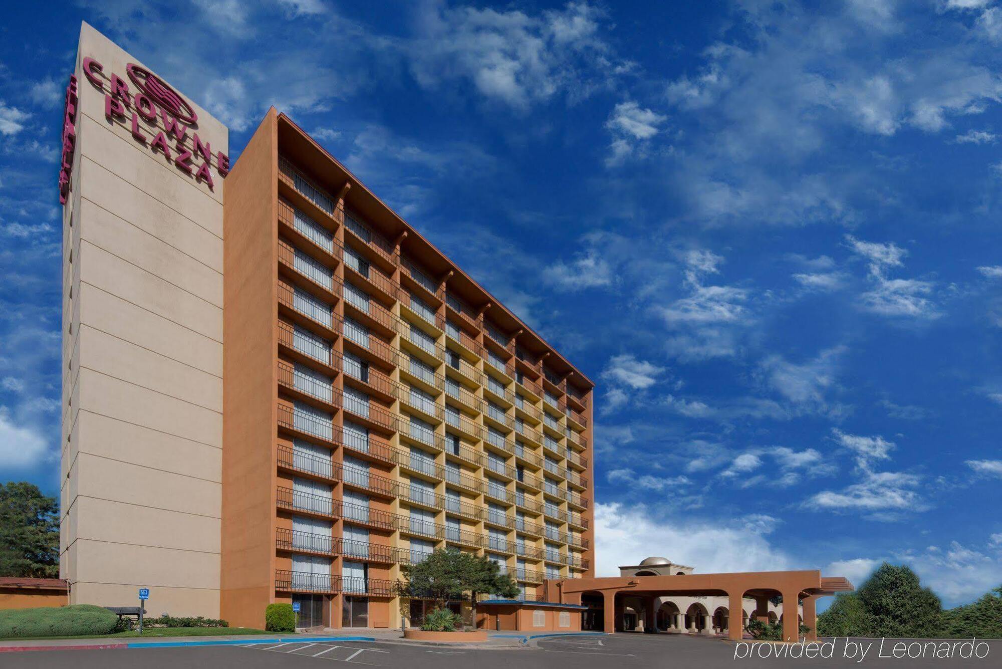 Crowne Plaza By Ihg